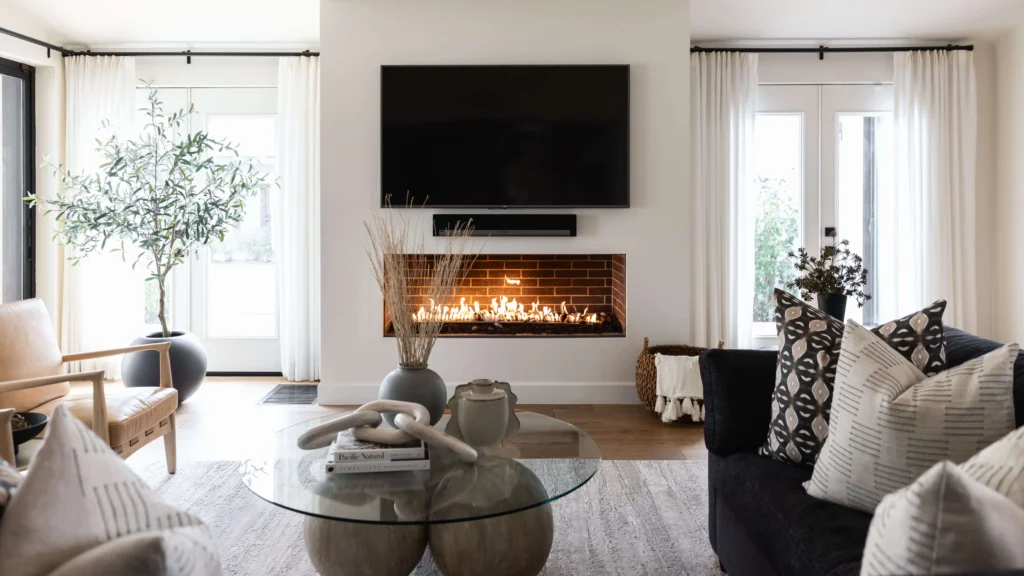 Small Living Room Decorating Ideas That Feel Bigger